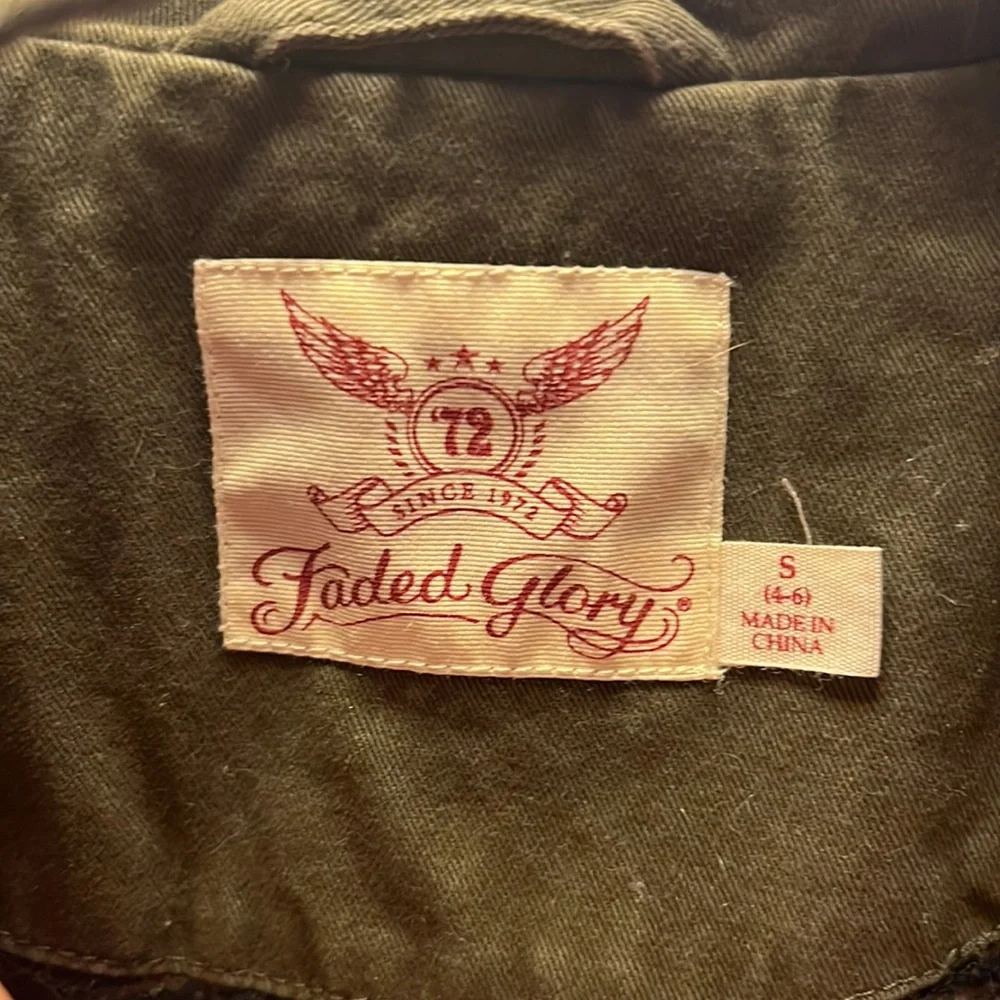 Jacket. - Picture 3 of 3